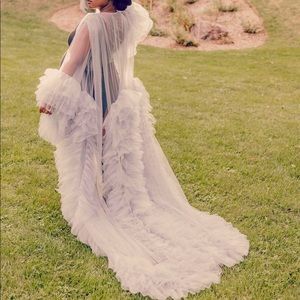 Maternity photo shoot robe